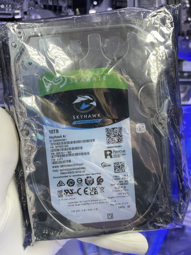 Жесткий диск 10Tb Seagate SkyHawk  ST10000VE001 фото 1 — HTPC-Home.ru